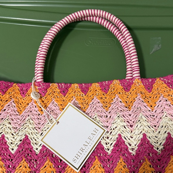 NWT Shiraleah Cosima Straw/Paper Large Tote Bag with Chevron Pattern. - Picture 7 of 7